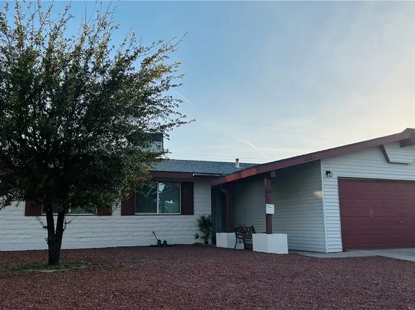 2221 Palora Ave, Las Vegas, NV 89169