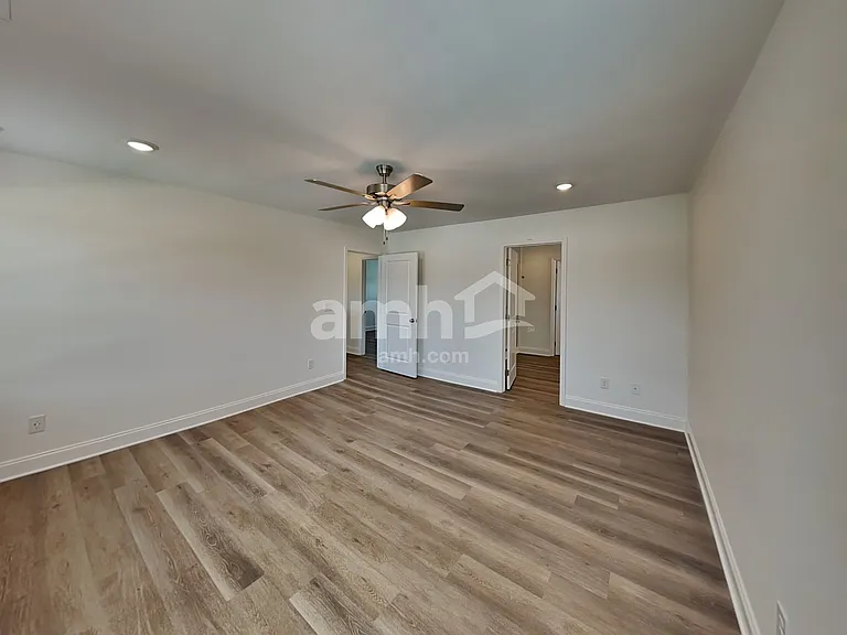 200 Argea Dr — Photo 11