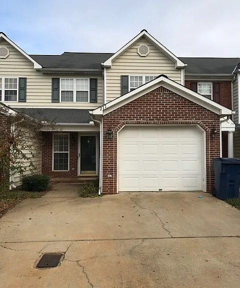 277 Ivy Pl — Photo 1