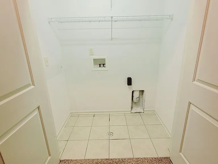 1041 Inverness Cove Way — Photo 8