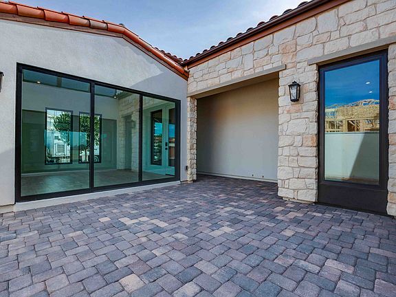 49 BELLISSIMA LAGO COURT