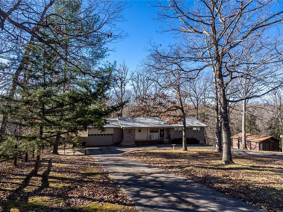 1st image of 107 Dogwood Ln NE