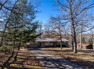 107 Dogwood Ln NE, Gravette, AR 72736