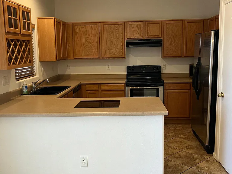 22214 N 29th Dr — Photo 4