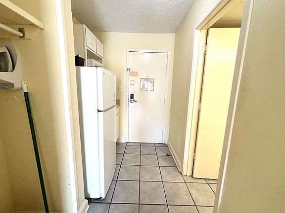 4th image of 1205 S Ocean Blvd. #50401