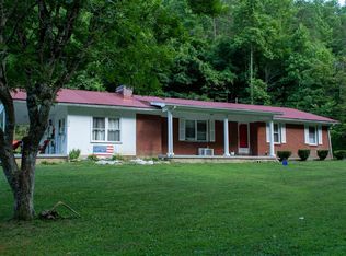1078 Hall Hill Rd, Stanton, KY 40380