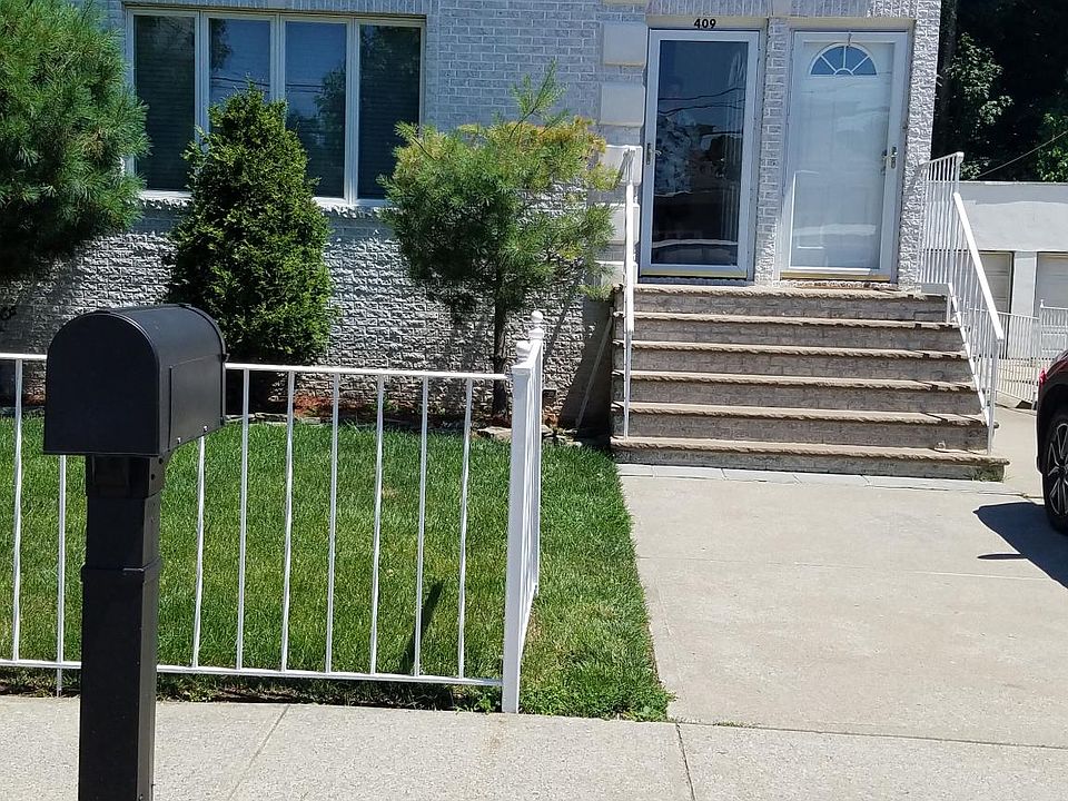 1st image of 409 Cromwell Ave #2