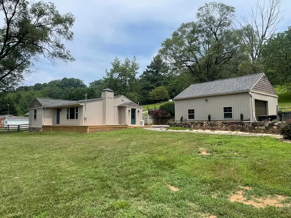 2422 Eastland Rd, Roanoke, VA 24014