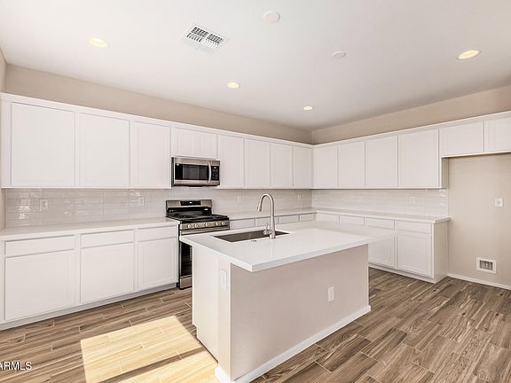 4th image of 46825 W Crescent Moon Drive