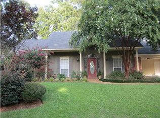 3043 Windwood Cir, Flowood, MS 39232