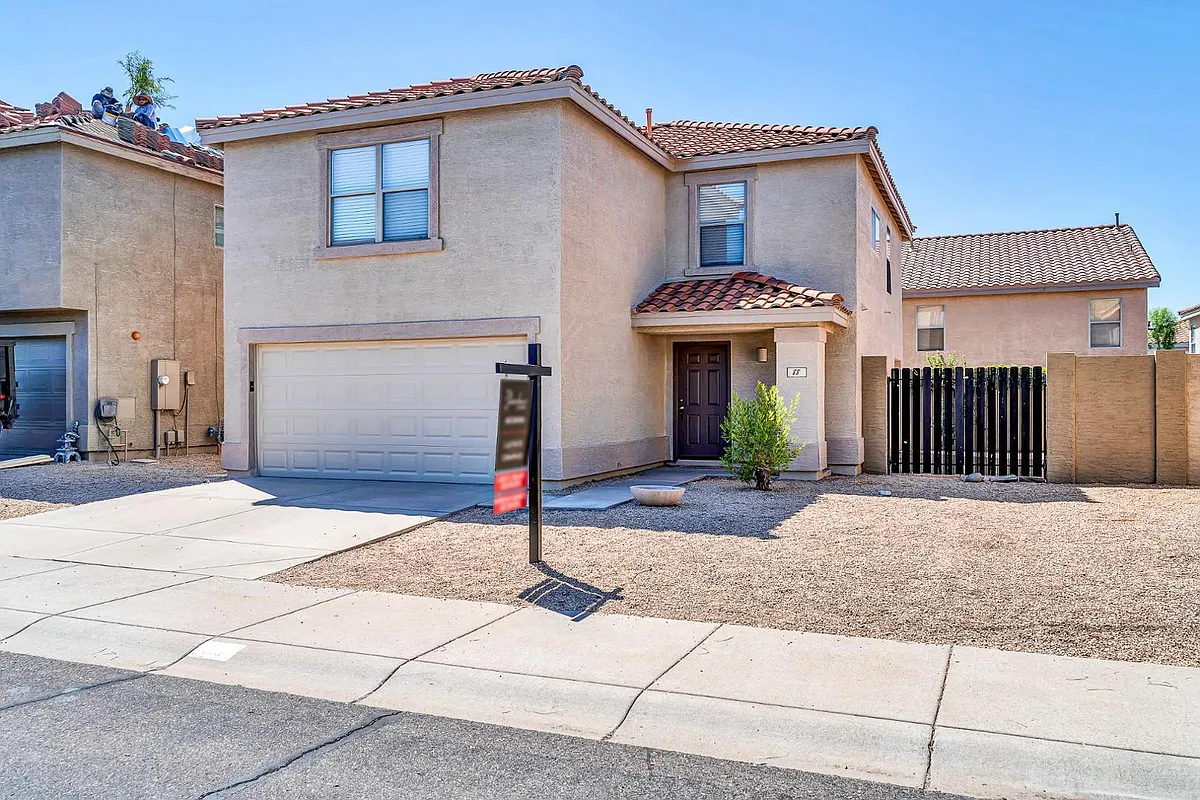 Building Photo - 7500 E Deer Valley Rd #88