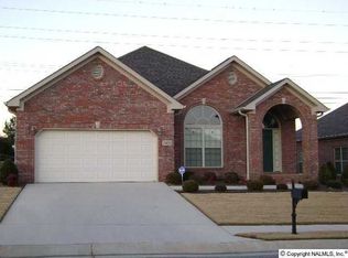 2412 Aldingham Dr SW, Decatur, AL 35603