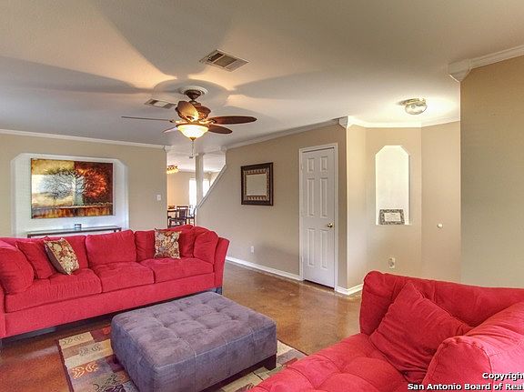 2nd image of 3918 Wisteria Way