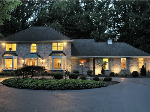 7217 Pine Tree Ct, Fairview, PA 16415