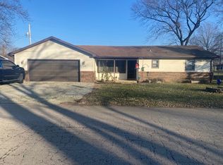 17 Cottage Ave, Markleville, IN 46056