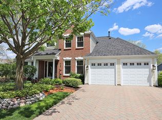 629 Vine Ln, Elk Grove Village, IL 60007