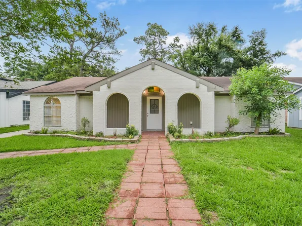 23122 Whispering Willow Dr, Spring, TX 77373