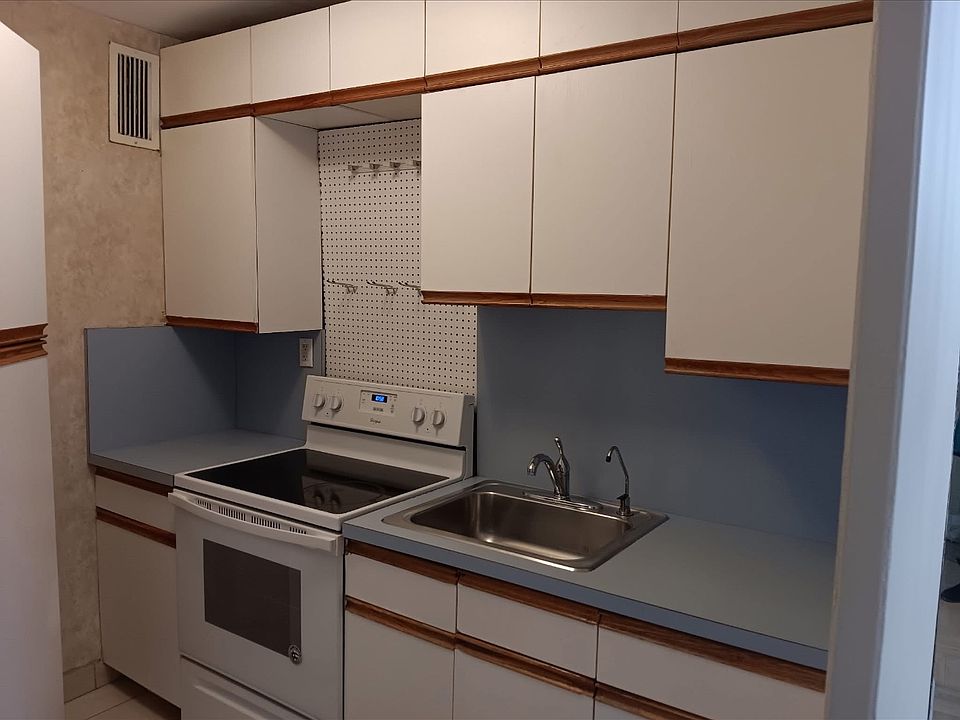 1st image of 1450 Palisade Ave #6