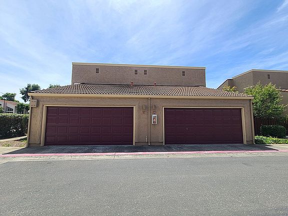 3rd image of 50 Campo Verde Cir