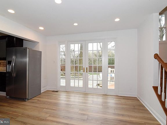 4th image of 4624 13th St N