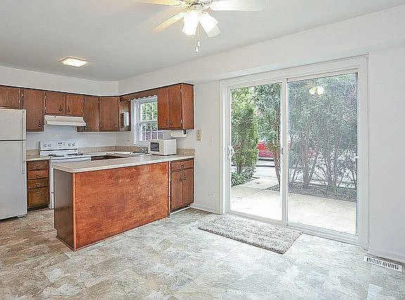 2150 Rugen Rd — Photo 10