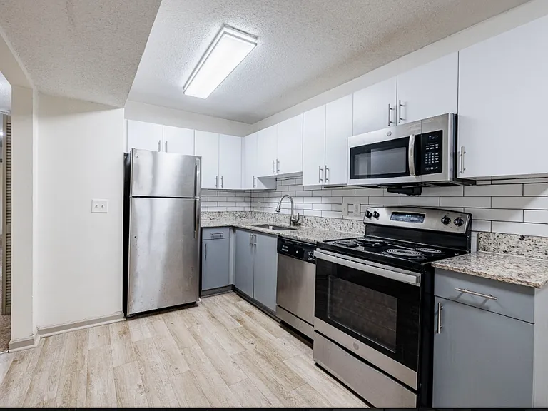 The Slate at Decatur Apartments — Photo 48