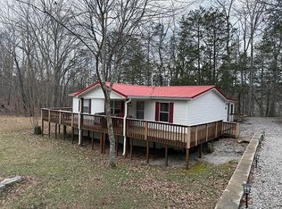 65 S Lake Dr, Burnside, KY 42519