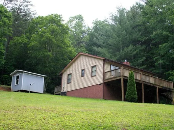 179 Tulip Ln, Murphy, NC 28906