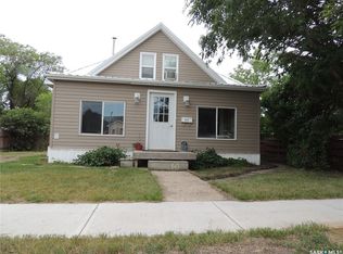 630 3rd STREET, Estevan, SK S4A 0P6