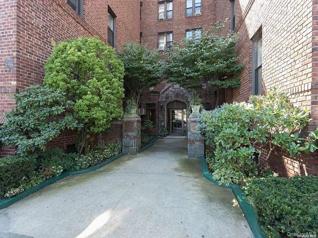 1st image of 167-10 Crocheron Ave APT 5B