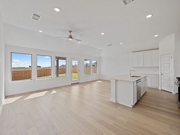 Colorado home plan by Trophy Signature Homes - REPRESENTATIVE PHOTO