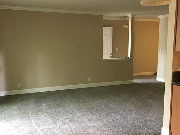 2nd image of 565 W Latimer Ave