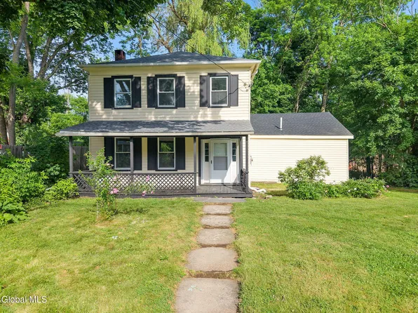 11 Whitbeck Street, Coxsackie, NY 12051