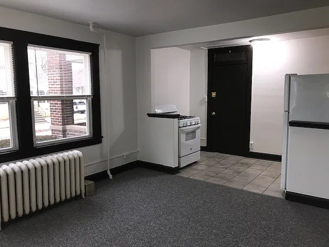 Studio, 337 sqft, $750 — Photo 4