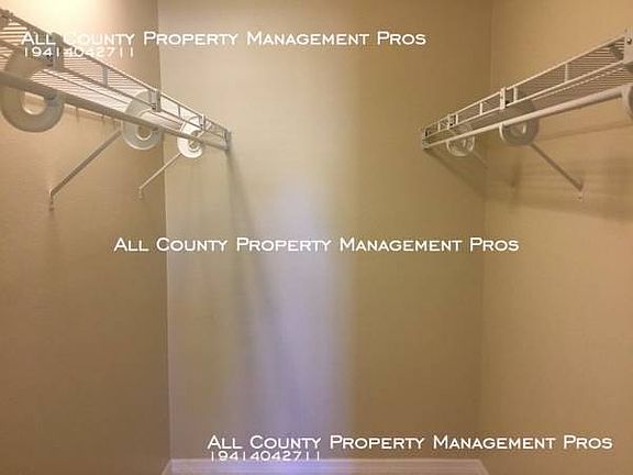 5th image of 932 Royal Palm Dr
