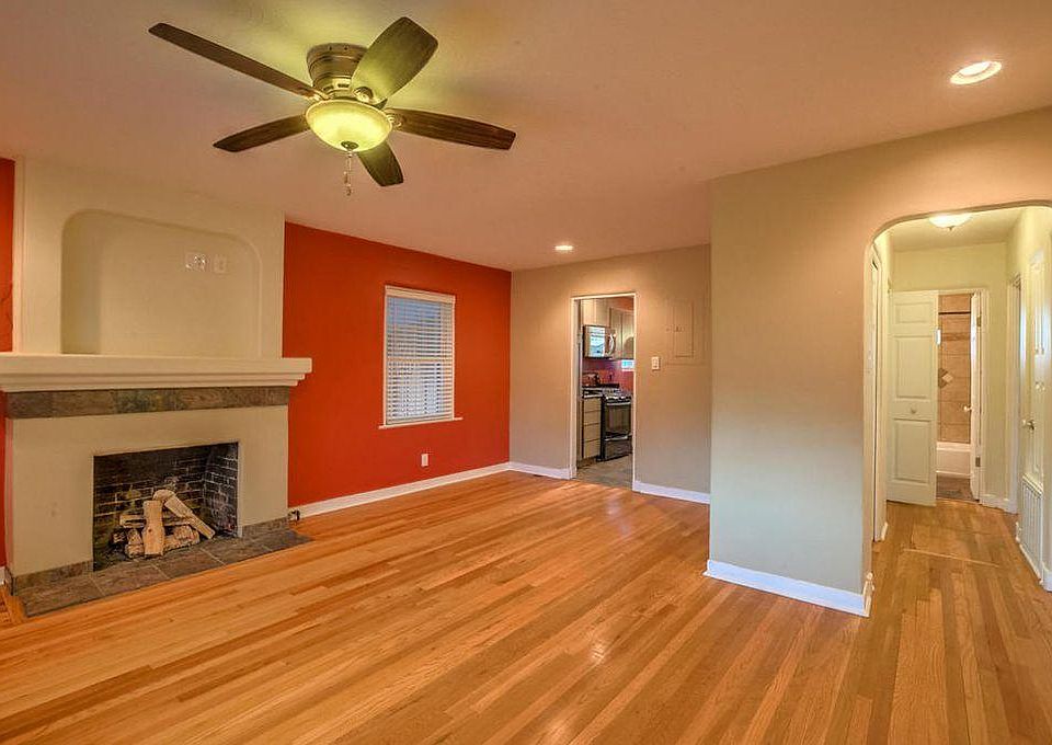 Living room with gas burning fireplace