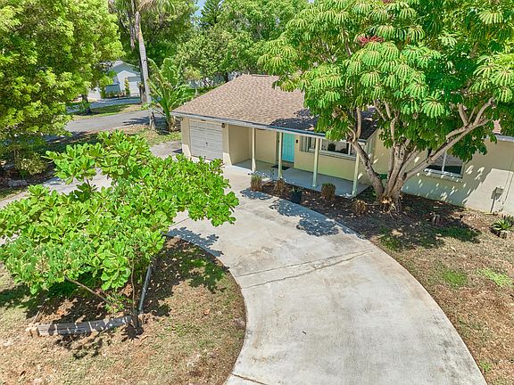2nd image of 191 SE 27TH Avenue