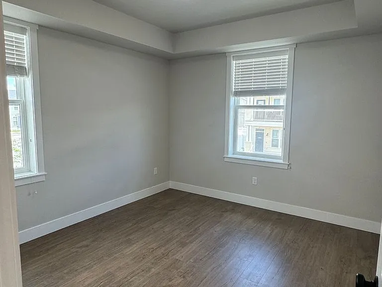 1624 Saint George Blvd — Photo 7