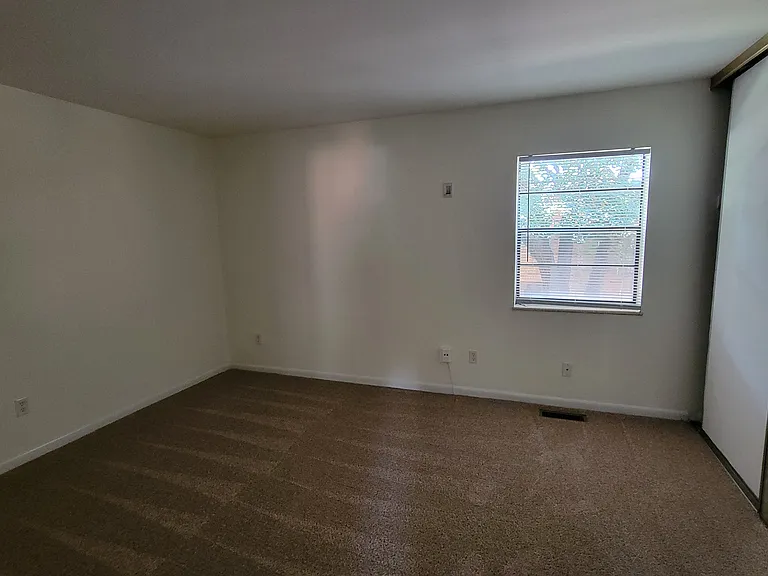 439 S Clay Ave #7 — Photo 6