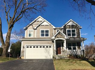 442 E Austin Ave, Libertyville, IL