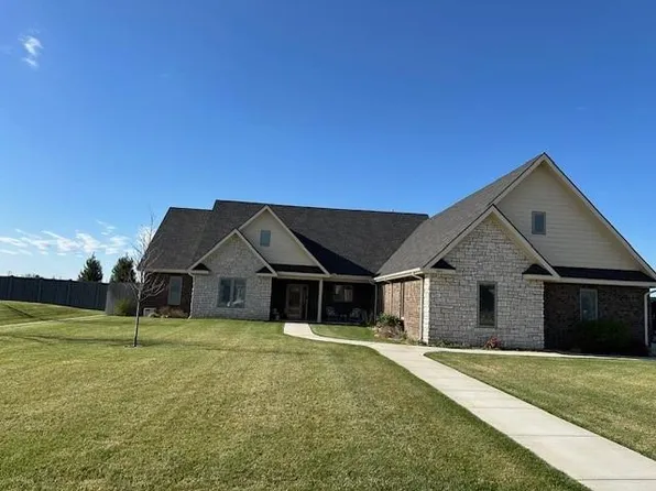 480 Fairway Dr, Liberal, KS 67901