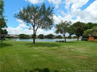 500 NW 103rd Ter #0, Pembroke Pines, FL 33026
