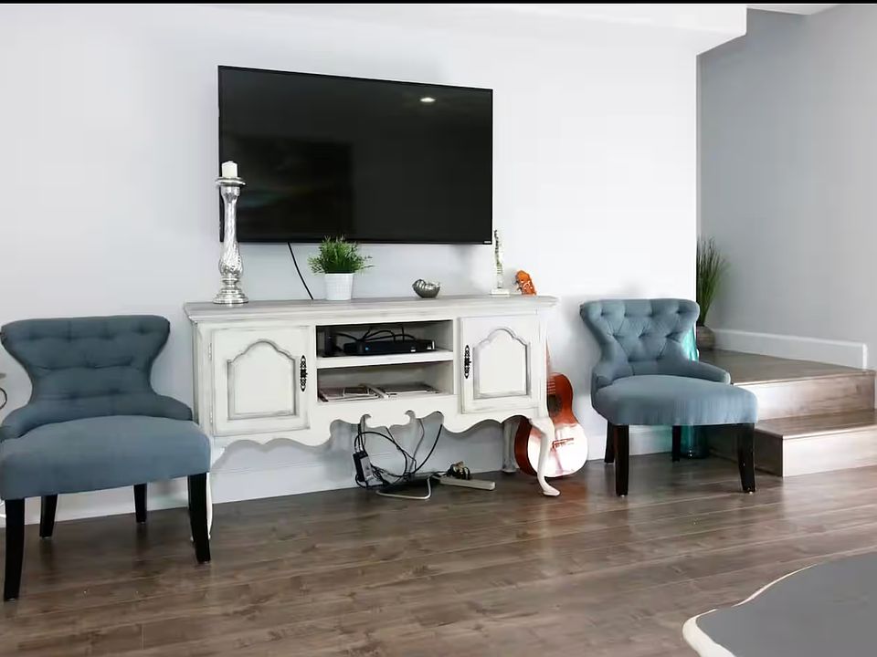 1st image of 1146 Garnet Ave #1148