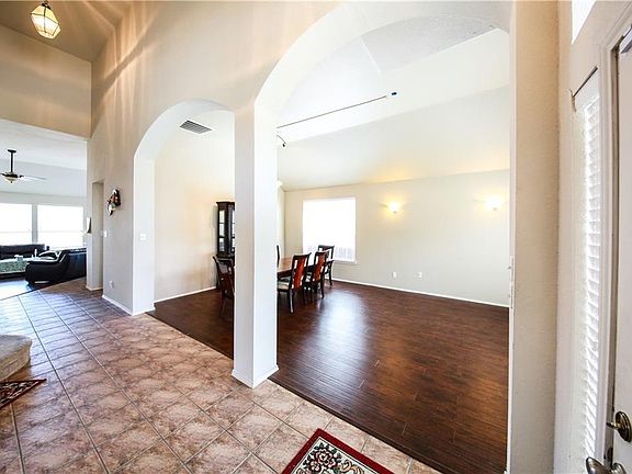 5th image of 5916 Sidney Ln