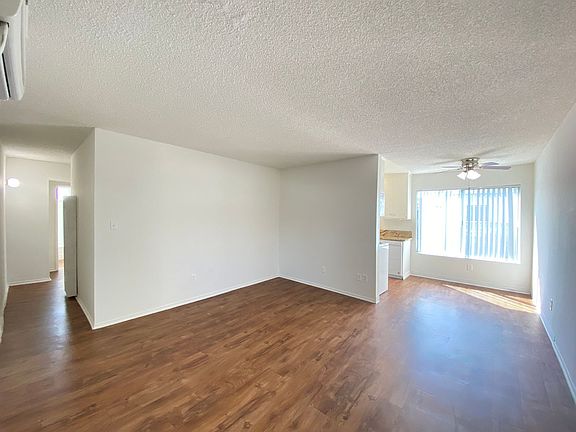 4th image of 16840 Chatsworth St APT 213