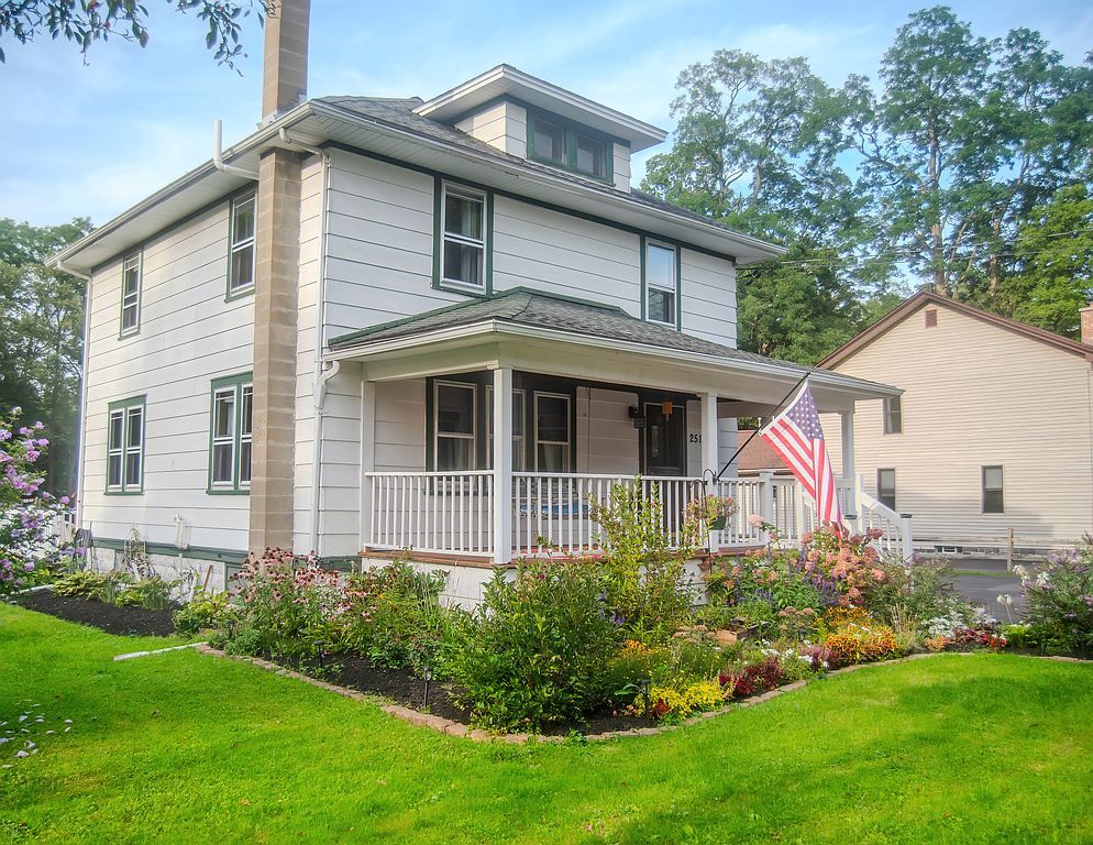 2514 Emery Rd - Property Image