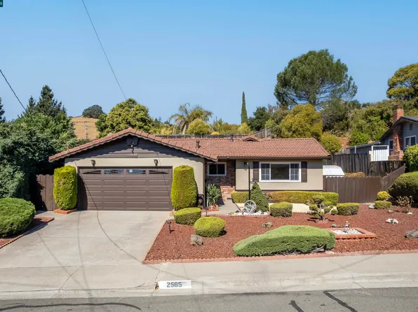 2565 Arroyo Ave, Pinole, CA 94564
