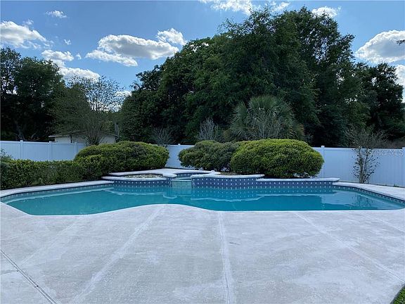 2nd image of 114 Catherine Ln