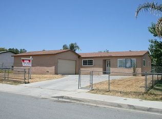 870 Geronimo Rd, Perris, CA 92570