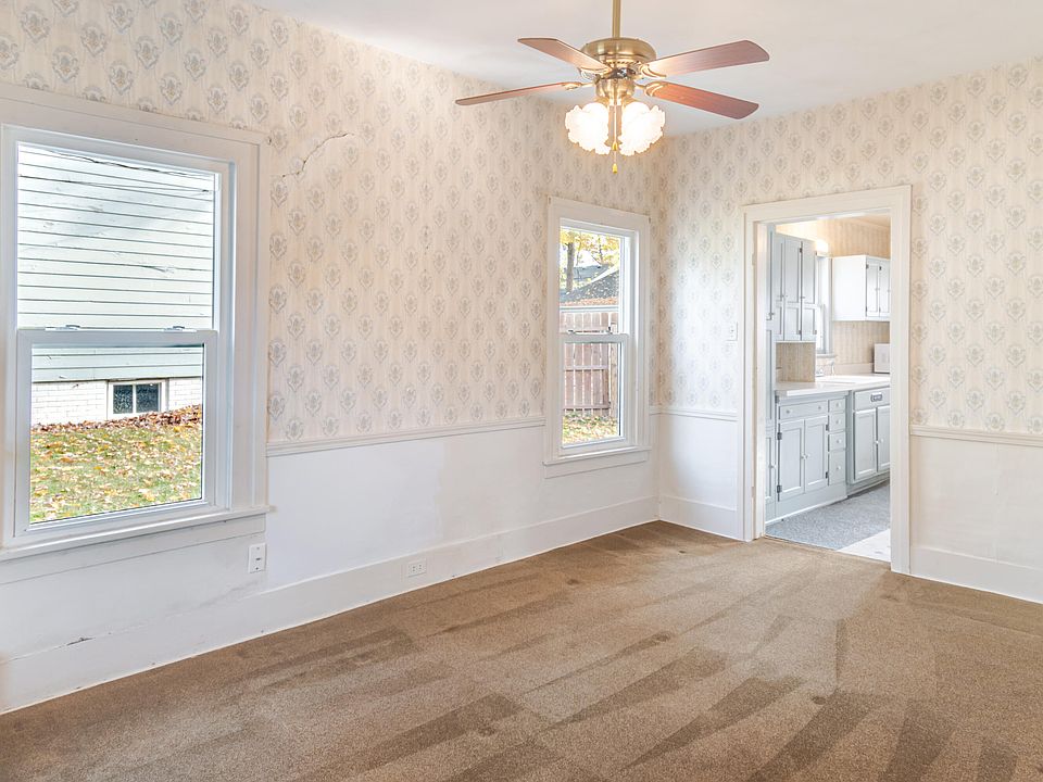415 S Walnut St, photo 9